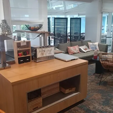 酒店 宜必思郎维梅克西酒店 3*