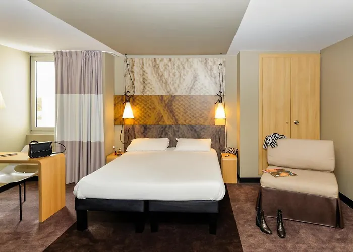Ibis Longwy Hotel 3*